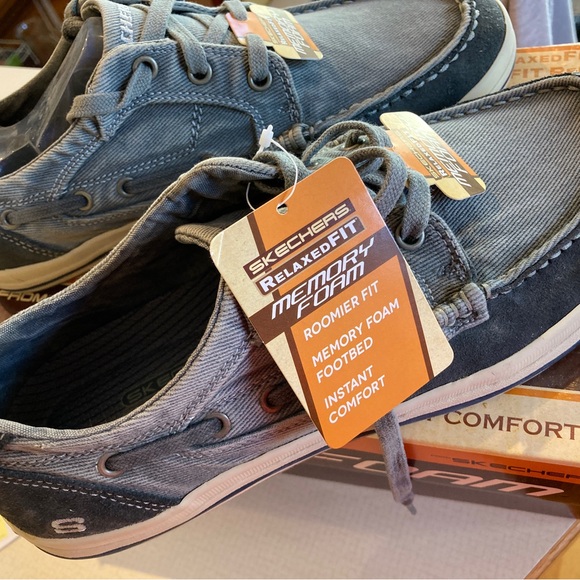 Mens Skechers 9 1/2 Leroy - Picture 1 of 4